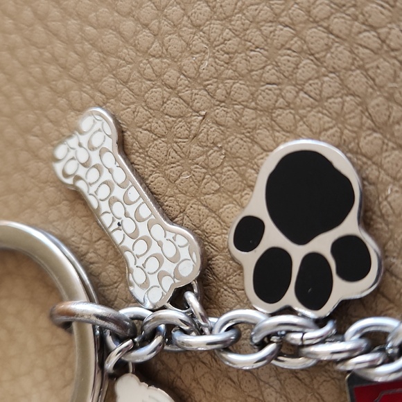 Adorable NWOT Dog Motif Key Ring or Bag Charm πΎβ€οΈπ π€ - Picture 3 of 12